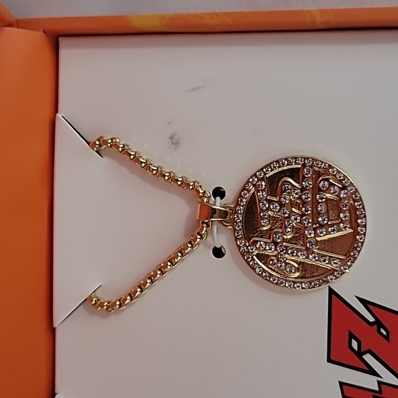 DBZ BRACELET and PENDANT SET - Picture 5 of 7